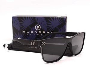 Blenders Eyewear Polarized Black UV Sunglasses - Brand New