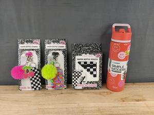 Char Charms Water Bottle Charms & Water Bottle Pouch & The Summit Simple Modern 22oz - Brand New