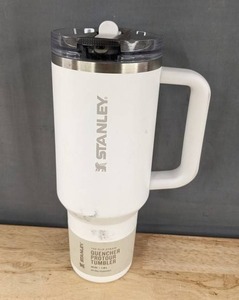 Stanley Quencher Protour Tumbler 40 oz White - New