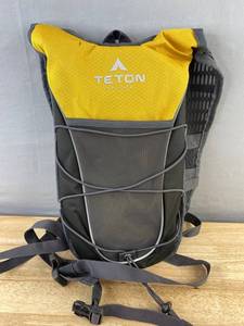 Teton Sports TrailRunner Hydration Backpack - Yellow