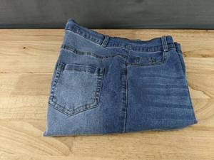Womens Pull-On Jeans - Stretch Denim - Size Large - New