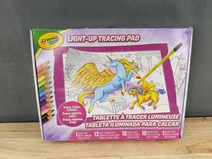 Crayola Light-Up Tracing Pad - Brand New