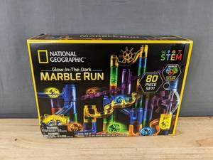 National Geographic Glow-In-The-Dark Marble Run - 80 Piece Set - Brand New