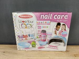 Melissa & Doug Love Your Look Nail Care Play Set - 20 Pieces - Brand New