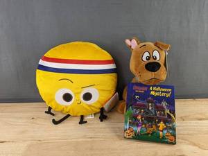 Scooby-Doo Plush & The Big Cheese Emoji Pillow - Brand New