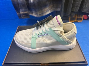 lot 28 image: Size 7 - Retail $115 SEA-DOO WATER SHOES Grey - New in Box