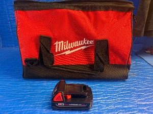 lot 79 image: Milwaukee M18 REDLITHIUM CP1.5 lithium-ion battery pack 2025 Date Code Bonus Tool Bag Included