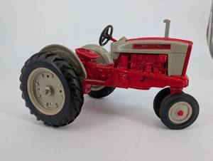 lot 48 image: Ford 9N Select Speed Tractor Toy - RedBeige