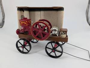 lot 62 image: John Deere Waterloo Boy 2 HP Engine - Special Edition 1992 Expo Nashville