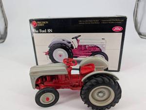 lot 84 image: Ford 8N Tractor - Precision Series Die-Cast Toy Model