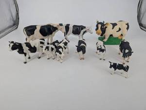 lot 127 image: Schleich Holstein Cow Figures - Farm Animals Set, China Made