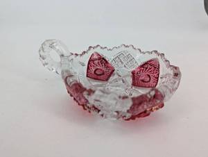 lot 148 image: Crystal Glass Bowl with Pink Cut-Glass Panels - 6 in Diameter