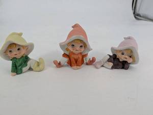 lot 197 image: Homco 5213 Elf Figurines Set of 3 - Made in Taiwan