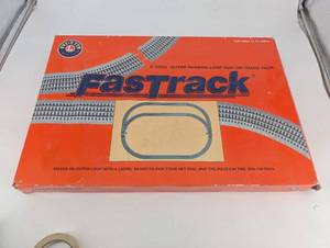 lot 206 image: Lionel FastTrack Outer Passing Loop Track Pack 6-12031