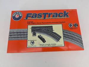 lot 212 image: Lionel FasTrack 6-81946 036 Right-Hand RemoteCommand Switch