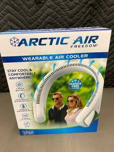 lot 76 image: Arctic Air Freedom Wearable Air Cooler - 3-Speed Hands-Free USB Rechargeable