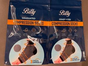 lot 110 image: Bitly Graduated Compression Socks - M White (Lot of 2)