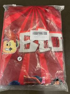 lot 133 image: Graphic Lego Red T-Shirt with  Face Print - Size Small