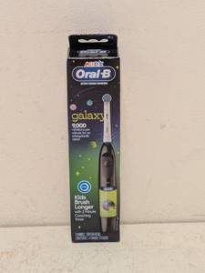 lot 45 image: NEW KIDS ORAL-B BATTERY POWERED TOOTHBRUSH GALAXY