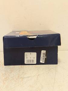 lot 151 image: NEW MARVEL SPIDER-MAN SNEAKERS SIZE 7 RED