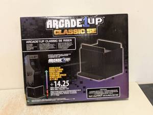 lot 199 image: NEW ARCADE 1 UP CLASSIC SE RISER