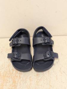lot 183 image: NEW CAT & JACK TODDLER SANDALS SIZE 9 NAVY
