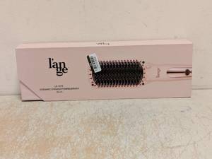 lot 215 image: NEW LE VITE CERAMIC STRAIGHTENING BRUSH (BLUSH)