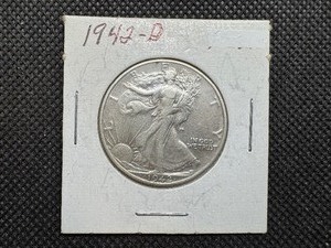 lot 24 image: 1942 D Silver Liberty Half Dollar