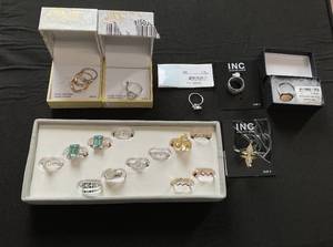 lot 302 image: LOT OF 18 Womens Rings Size 6