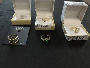 lot 304 image: LOT OF 5 Womens Rings Size 11