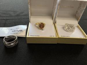 lot 305 image: LOT OF 3 Womens Rings Size 10