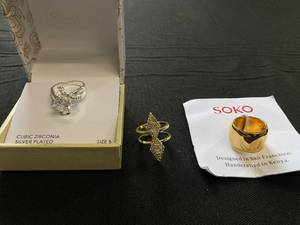 lot 306 image: LOT OF 3 Womens Rings Size 5