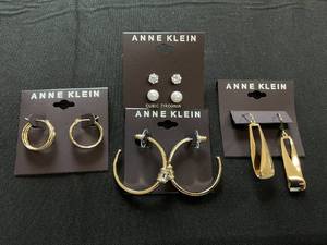 lot 309 image: LOT OF 4 Anne Klein Womens Earrings