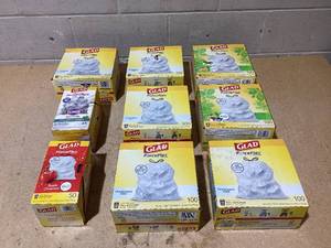 lot 94 image: LOT OF 9 Hefty Trash Bags