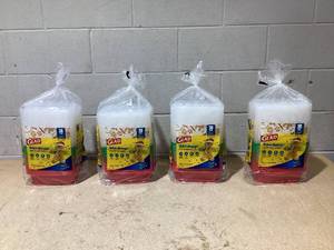 lot 149 image: LOT OF 4 Glad Take Aways Food Storage Containers