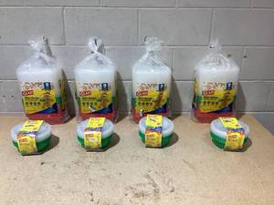 lot 150 image: LOT OF 8 Glad Food Containers