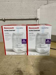 lot 211 image: LOT OF 2 Honeywell Ultrasonic Egg Humidifier HUL545W Cool Mist, Aromatherapy, No Filter, 36-Hour Run, 300-500 sq. ft. Room