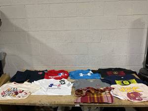 lot 334 image: LOT OF 9 Boys Size Large Clothing