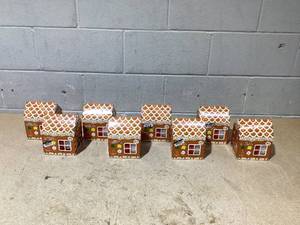 LOT OF 8 Scrub Daddy Holiday Scrubbers (3 Packs)