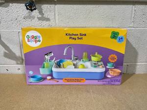 Gigglescape Kitchen Sink Play Set - 24 Pieces - Ages 3