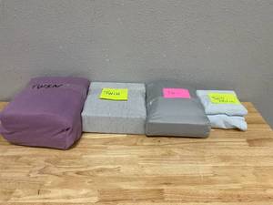 lot 360 image: LOT OF 4 Twin Bed Sheets Sets