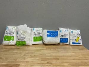 lot 368 image: LOT OF 6 Twin Mattress Protectors (3 Zippered, 3 Fitted)