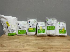lot 369 image: LOT OF 6 Full & Queen Mattress Protectors