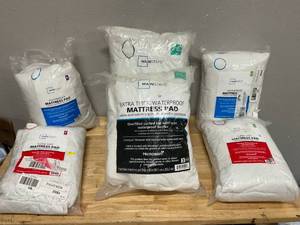 lot 373 image: LOT OF 6 King, TwinTwin XL, Full, Queen Mattress Pads