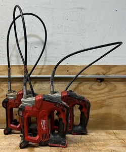 lot 8 image: Milwaukee Grease Gun Cat No. 2646-20 lot of 3 (Tool Only)