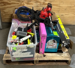 lot 17 image: Pallet of Miscellaneous Items
