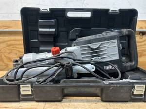 lot 40 image: Ironton Heavy-Duty Demolition Breaker Hammer, 2000 BPM, 110V, 15 Amps #4972843 Msrp $399.99