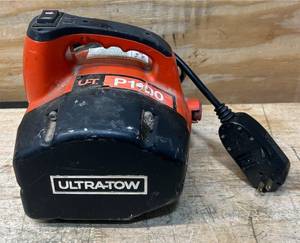 lot 47 image: Ultra-Tow Portable Electric Winch, 120V, 1100-Lb. Horizontal and Vertical Capacity, Steel Cable, Brushless Motor #5689273 Msrp $224.99