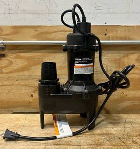 lot 102 image: Ironton Cast Iron Sewage Pump, 4600 GPH, 12 HP, 2in. Port #107792 Msrp $154.99