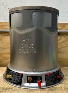 lot 105 image: Dyna Glo 200,000 BTU Portable LP Convection Heater, Propane, Model# RMC-LPC200DG #5998535 Msrp $149.99